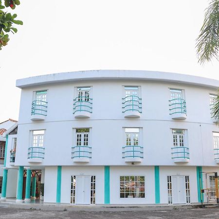 Hotel Plaza Real Montelibano Bagian luar foto