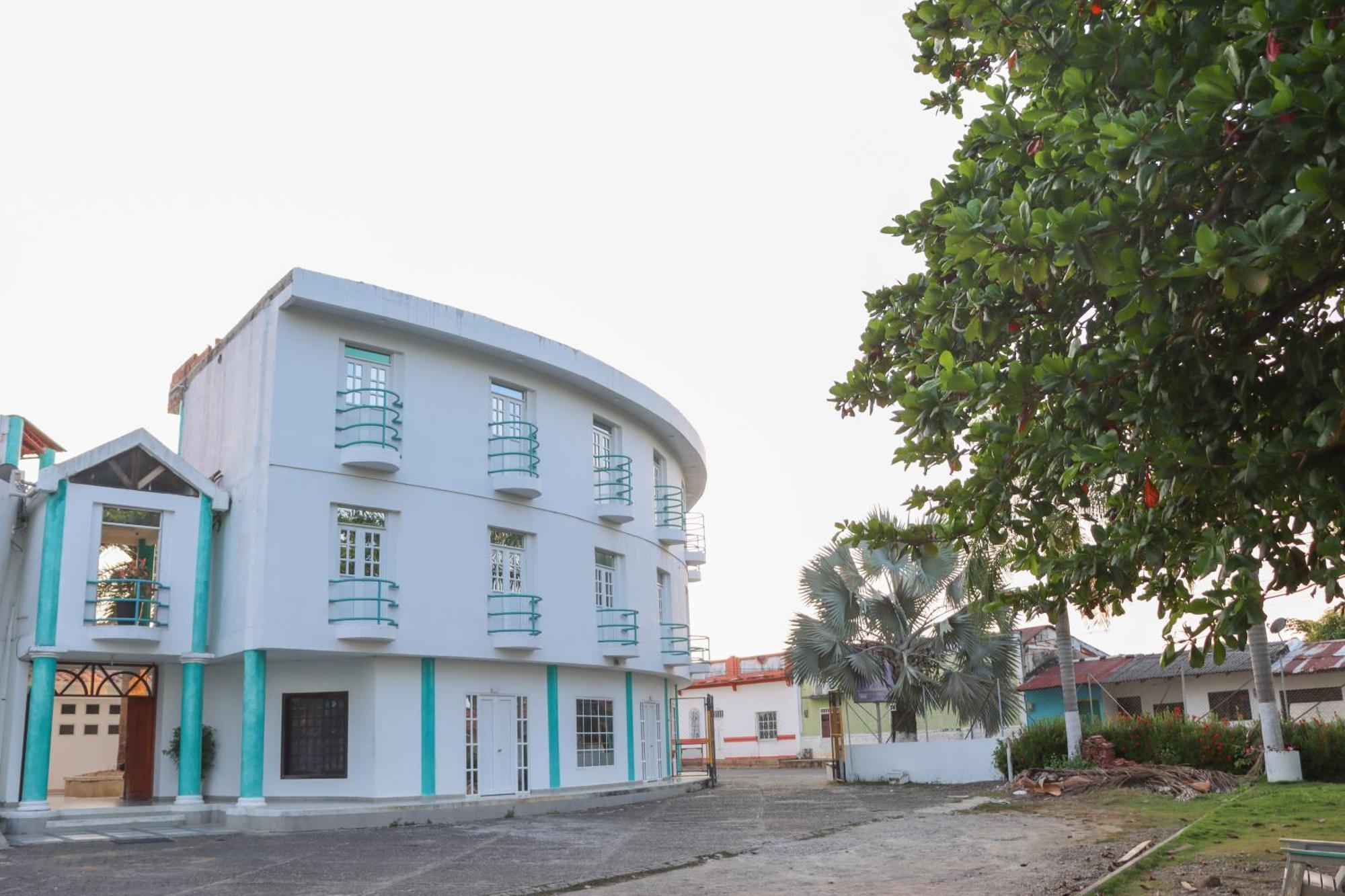 Hotel Plaza Real Montelibano Bagian luar foto