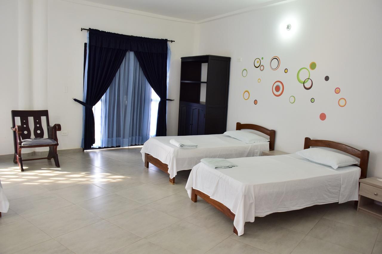 Hotel Plaza Real Montelibano Bagian luar foto