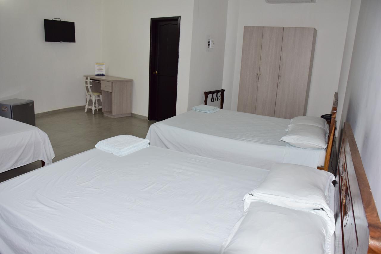 Hotel Plaza Real Montelibano Bagian luar foto