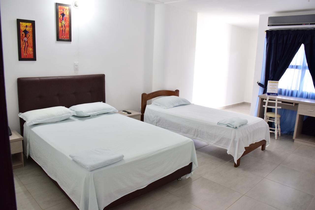 Hotel Plaza Real Montelibano Bagian luar foto